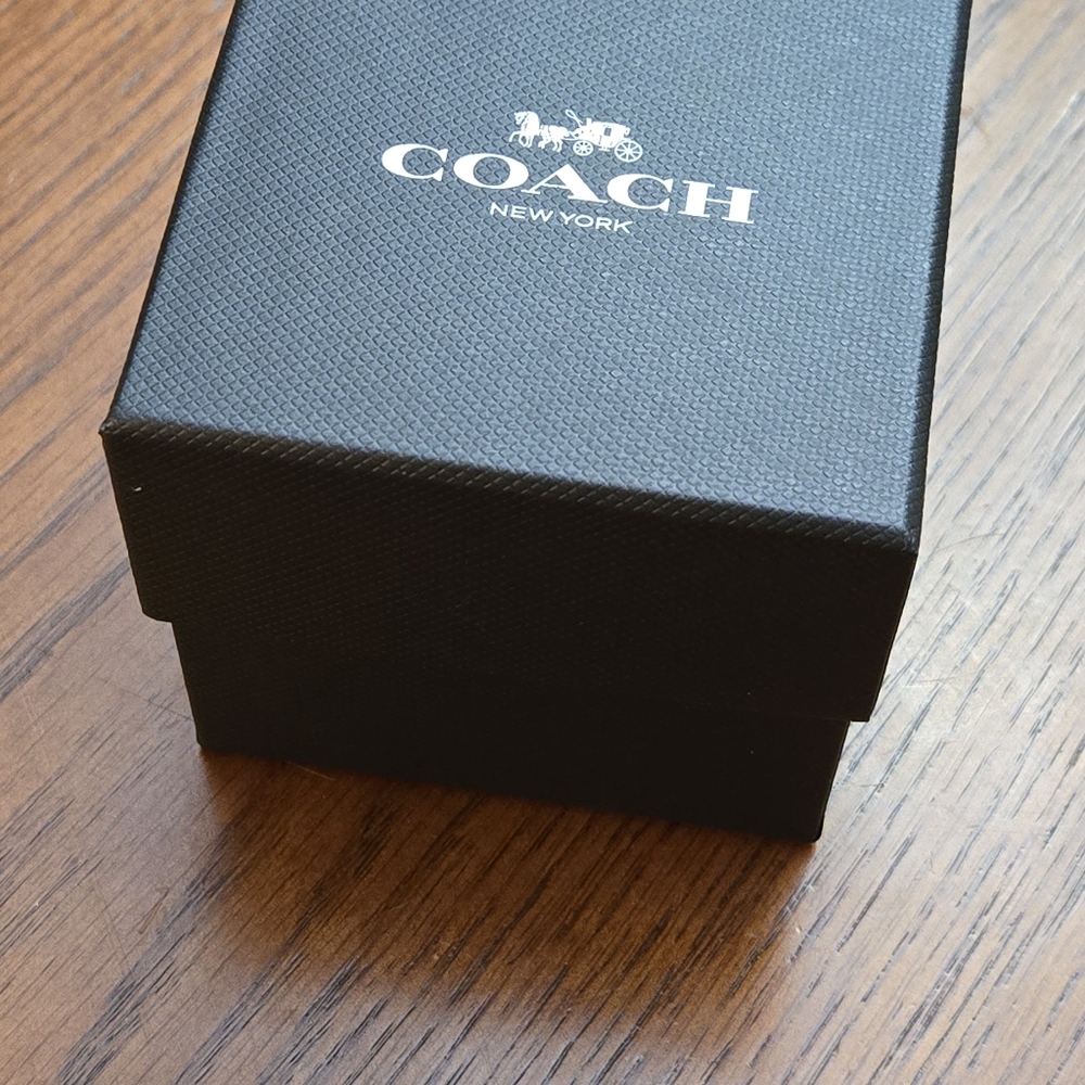 Coach watch - Picture 3 of 4